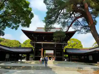明治神宮の山門・神門