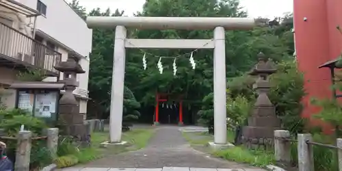 雷神社の鳥居