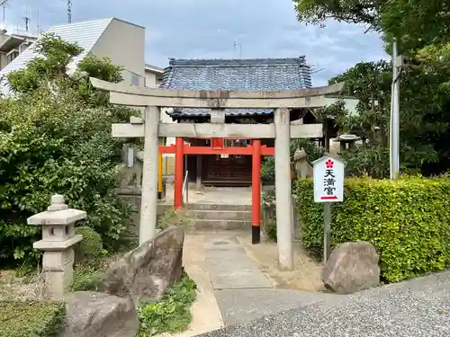 岡山神社の末社