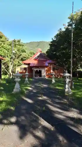 盃稲荷神社の本殿