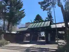 琴似神社の山門