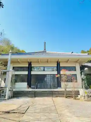 東光寺（田島町）の{uncategorized: "未分類", other: "その他", undefined: "問題あり", building: "その他建物", grave: "お墓", sacred_gate: "鳥居", guardian: "狛犬", statue: "像", buddha: "仏像", history: "歴史", nature: "自然", garden: "庭園", animal: "動物", pagoda: "塔", temizu: "手水舎", mountain_gate: "山門・神門", sanctuary: "本殿・本堂", subordinate: "末社・摂社", art: "芸術", scenery: "景色", jizo: "地蔵", ema: "絵馬", goshuin: "御朱印", omikuji: "おみくじ", items: "授与品その他", amulet: "お守り", goshuincho: "御朱印帳", eats: "食事", festival: "お祭り", votive_dance: "神楽", shichigosan: "七五三参", wedding: "結婚式", experience: "体験その他", initially: "初詣", around: "周辺", anti_infection: "感染症対策"}