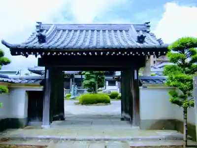 興陽寺の山門・神門