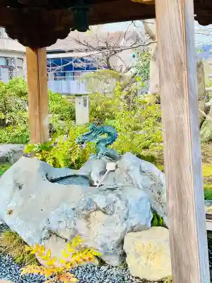龍蟠寺の{uncategorized: "未分類", other: "その他", undefined: "問題あり", building: "その他建物", grave: "お墓", sacred_gate: "鳥居", guardian: "狛犬", statue: "像", buddha: "仏像", history: "歴史", nature: "自然", garden: "庭園", animal: "動物", pagoda: "塔", temizu: "手水舎", mountain_gate: "山門・神門", sanctuary: "本殿・本堂", subordinate: "末社・摂社", art: "芸術", scenery: "景色", jizo: "地蔵", ema: "絵馬", goshuin: "御朱印", omikuji: "おみくじ", items: "授与品その他", amulet: "お守り", goshuincho: "御朱印帳", eats: "食事", festival: "お祭り", votive_dance: "神楽", shichigosan: "七五三参", wedding: "結婚式", experience: "体験その他", initially: "初詣", around: "周辺", anti_infection: "感染症対策"}