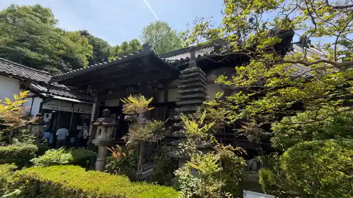 聖林寺の{uncategorized: "未分類", other: "その他", undefined: "問題あり", building: "その他建物", grave: "お墓", sacred_gate: "鳥居", guardian: "狛犬", statue: "像", buddha: "仏像", history: "歴史", nature: "自然", garden: "庭園", animal: "動物", pagoda: "塔", temizu: "手水舎", mountain_gate: "山門・神門", sanctuary: "本殿・本堂", subordinate: "末社・摂社", art: "芸術", scenery: "景色", jizo: "地蔵", ema: "絵馬", goshuin: "御朱印", omikuji: "おみくじ", items: "授与品その他", amulet: "お守り", goshuincho: "御朱印帳", eats: "食事", festival: "お祭り", votive_dance: "神楽", shichigosan: "七五三参", wedding: "結婚式", experience: "体験その他", initially: "初詣", around: "周辺", anti_infection: "感染症対策"}