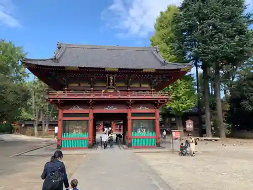 根津神社の山門・神門