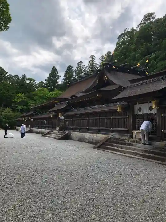 熊野本宮大社の{uncategorized: "未分類", other: "その他", undefined: "問題あり", building: "その他建物", grave: "お墓", sacred_gate: "鳥居", guardian: "狛犬", statue: "像", buddha: "仏像", history: "歴史", nature: "自然", garden: "庭園", animal: "動物", pagoda: "塔", temizu: "手水舎", mountain_gate: "山門・神門", sanctuary: "本殿・本堂", subordinate: "末社・摂社", art: "芸術", scenery: "景色", jizo: "地蔵", ema: "絵馬", goshuin: "御朱印", omikuji: "おみくじ", items: "授与品その他", amulet: "お守り", goshuincho: "御朱印帳", eats: "食事", festival: "お祭り", votive_dance: "神楽", shichigosan: "七五三参", wedding: "結婚式", experience: "体験その他", initially: "初詣", around: "周辺", anti_infection: "感染症対策"}