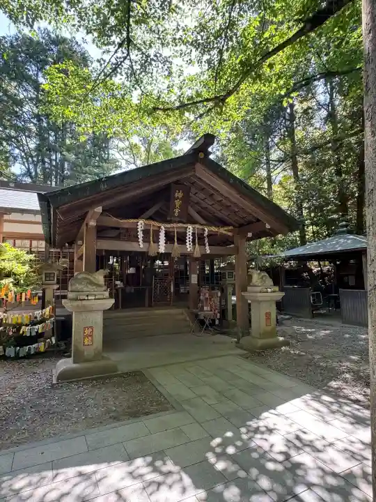 伏見神宝神社の{uncategorized: "未分類", other: "その他", undefined: "問題あり", building: "その他建物", grave: "お墓", sacred_gate: "鳥居", guardian: "狛犬", statue: "像", buddha: "仏像", history: "歴史", nature: "自然", garden: "庭園", animal: "動物", pagoda: "塔", temizu: "手水舎", mountain_gate: "山門・神門", sanctuary: "本殿・本堂", subordinate: "末社・摂社", art: "芸術", scenery: "景色", jizo: "地蔵", ema: "絵馬", goshuin: "御朱印", omikuji: "おみくじ", items: "授与品その他", amulet: "お守り", goshuincho: "御朱印帳", eats: "食事", festival: "お祭り", votive_dance: "神楽", shichigosan: "七五三参", wedding: "結婚式", experience: "体験その他", initially: "初詣", around: "周辺", anti_infection: "感染症対策"}