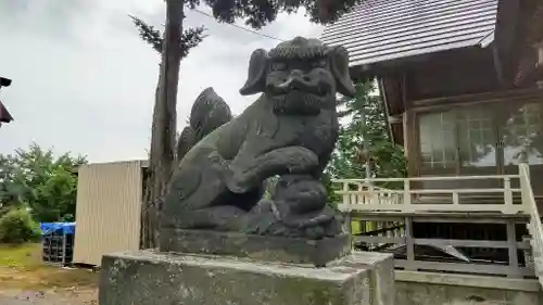 納内神社の狛犬