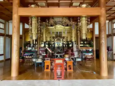 勧行寺の{uncategorized: "未分類", other: "その他", undefined: "問題あり", building: "その他建物", grave: "お墓", sacred_gate: "鳥居", guardian: "狛犬", statue: "像", buddha: "仏像", history: "歴史", nature: "自然", garden: "庭園", animal: "動物", pagoda: "塔", temizu: "手水舎", mountain_gate: "山門・神門", sanctuary: "本殿・本堂", subordinate: "末社・摂社", art: "芸術", scenery: "景色", jizo: "地蔵", ema: "絵馬", goshuin: "御朱印", omikuji: "おみくじ", items: "授与品その他", amulet: "お守り", goshuincho: "御朱印帳", eats: "食事", festival: "お祭り", votive_dance: "神楽", shichigosan: "七五三参", wedding: "結婚式", experience: "体験その他", initially: "初詣", around: "周辺", anti_infection: "感染症対策"}