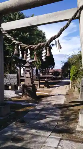 諏訪神社の鳥居