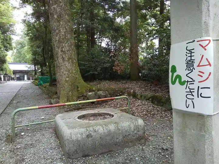 雄山神社前立社壇のその他建物
