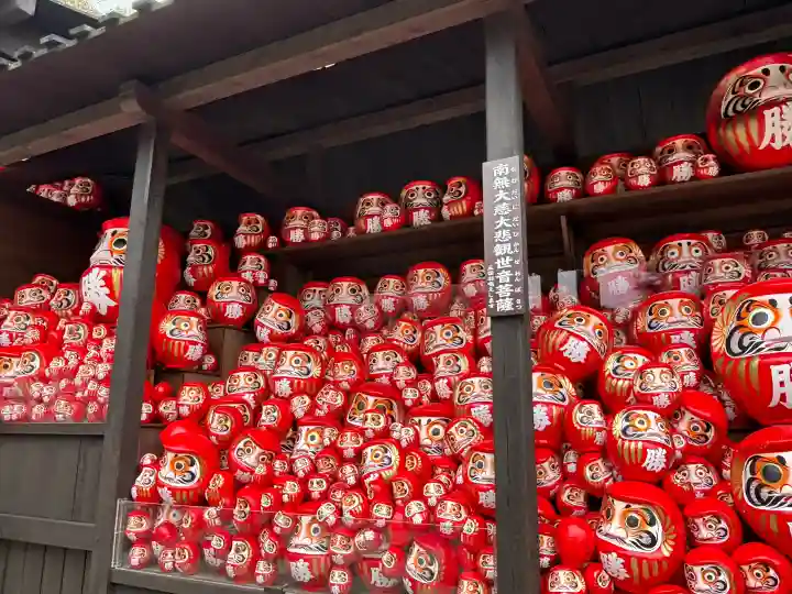 勝尾寺の{uncategorized: "未分類", other: "その他", undefined: "問題あり", building: "その他建物", grave: "お墓", sacred_gate: "鳥居", guardian: "狛犬", statue: "像", buddha: "仏像", history: "歴史", nature: "自然", garden: "庭園", animal: "動物", pagoda: "塔", temizu: "手水舎", mountain_gate: "山門・神門", sanctuary: "本殿・本堂", subordinate: "末社・摂社", art: "芸術", scenery: "景色", jizo: "地蔵", ema: "絵馬", goshuin: "御朱印", omikuji: "おみくじ", items: "授与品その他", amulet: "お守り", goshuincho: "御朱印帳", eats: "食事", festival: "お祭り", votive_dance: "神楽", shichigosan: "七五三参", wedding: "結婚式", experience: "体験その他", initially: "初詣", around: "周辺", anti_infection: "感染症対策"}
