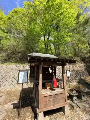 熊野皇大神社の{uncategorized: "未分類", other: "その他", undefined: "問題あり", building: "その他建物", grave: "お墓", sacred_gate: "鳥居", guardian: "狛犬", statue: "像", buddha: "仏像", history: "歴史", nature: "自然", garden: "庭園", animal: "動物", pagoda: "塔", temizu: "手水舎", mountain_gate: "山門・神門", sanctuary: "本殿・本堂", subordinate: "末社・摂社", art: "芸術", scenery: "景色", jizo: "地蔵", ema: "絵馬", goshuin: "御朱印", omikuji: "おみくじ", items: "授与品その他", amulet: "お守り", goshuincho: "御朱印帳", eats: "食事", festival: "お祭り", votive_dance: "神楽", shichigosan: "七五三参", wedding: "結婚式", experience: "体験その他", initially: "初詣", around: "周辺", anti_infection: "感染症対策"}