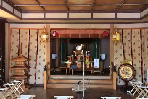 采女神社の本殿・本堂