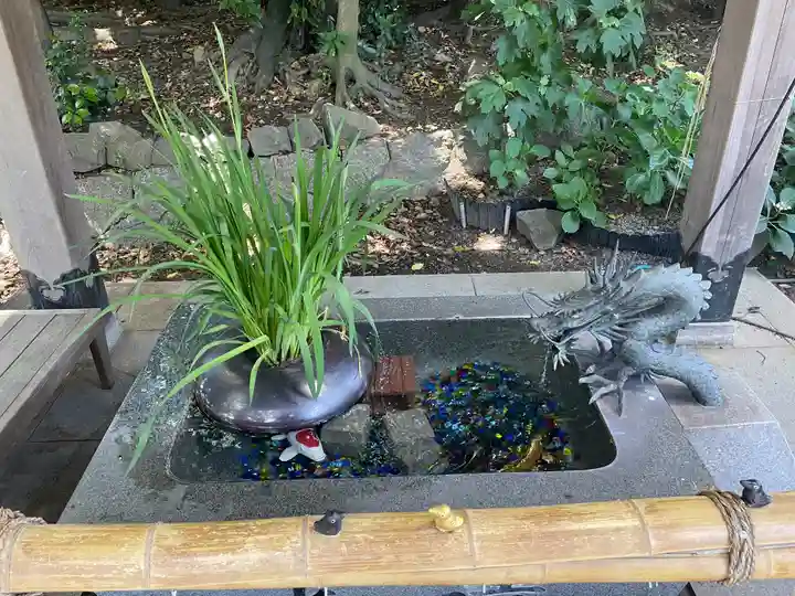 東海市熊野神社の手水舎