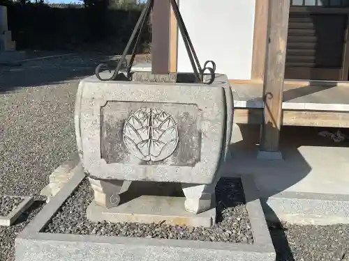 意頼寺の{uncategorized: "未分類", other: "その他", undefined: "問題あり", building: "その他建物", grave: "お墓", sacred_gate: "鳥居", guardian: "狛犬", statue: "像", buddha: "仏像", history: "歴史", nature: "自然", garden: "庭園", animal: "動物", pagoda: "塔", temizu: "手水舎", mountain_gate: "山門・神門", sanctuary: "本殿・本堂", subordinate: "末社・摂社", art: "芸術", scenery: "景色", jizo: "地蔵", ema: "絵馬", goshuin: "御朱印", omikuji: "おみくじ", items: "授与品その他", amulet: "お守り", goshuincho: "御朱印帳", eats: "食事", festival: "お祭り", votive_dance: "神楽", shichigosan: "七五三参", wedding: "結婚式", experience: "体験その他", initially: "初詣", around: "周辺", anti_infection: "感染症対策"}