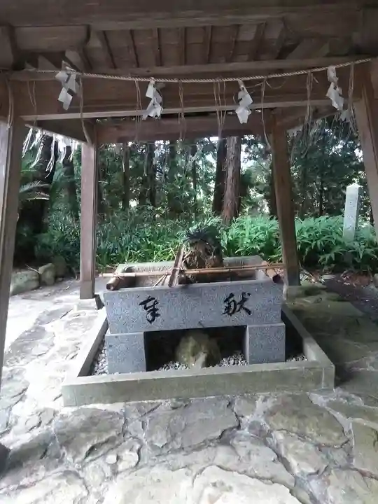 岩戸見神社の手水舎