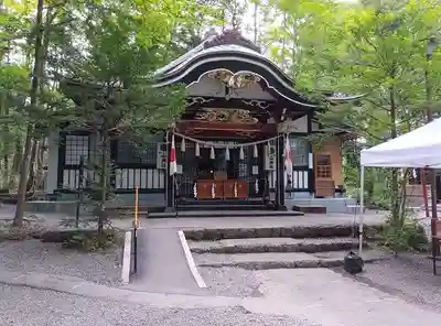 新屋山神社(山梨県)
