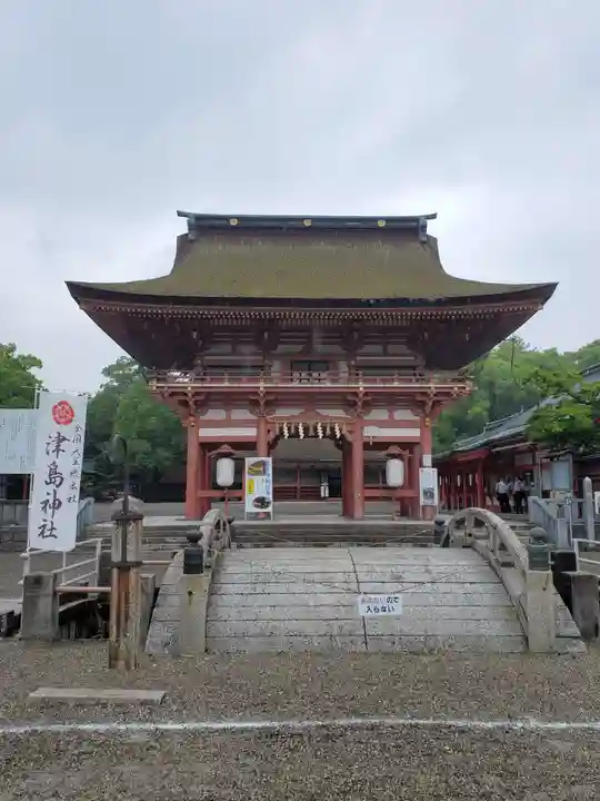 津島神社の山門・神門
