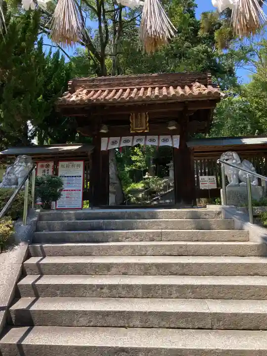 備後護國神社の山門・神門
