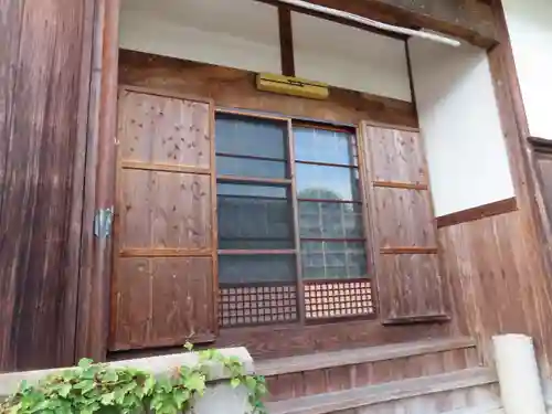 極楽寺の本殿・本堂