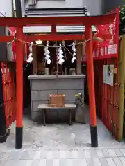 宝童稲荷神社の鳥居