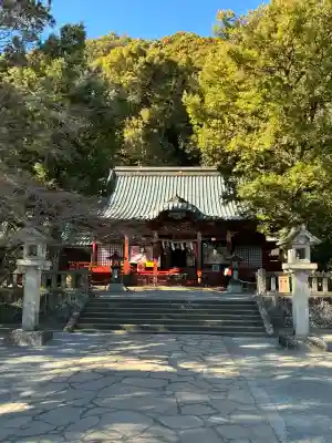 伊豆山神社の{uncategorized: "未分類", other: "その他", undefined: "問題あり", building: "その他建物", grave: "お墓", sacred_gate: "鳥居", guardian: "狛犬", statue: "像", buddha: "仏像", history: "歴史", nature: "自然", garden: "庭園", animal: "動物", pagoda: "塔", temizu: "手水舎", mountain_gate: "山門・神門", sanctuary: "本殿・本堂", subordinate: "末社・摂社", art: "芸術", scenery: "景色", jizo: "地蔵", ema: "絵馬", goshuin: "御朱印", omikuji: "おみくじ", items: "授与品その他", amulet: "お守り", goshuincho: "御朱印帳", eats: "食事", festival: "お祭り", votive_dance: "神楽", shichigosan: "七五三参", wedding: "結婚式", experience: "体験その他", initially: "初詣", around: "周辺", anti_infection: "感染症対策"}