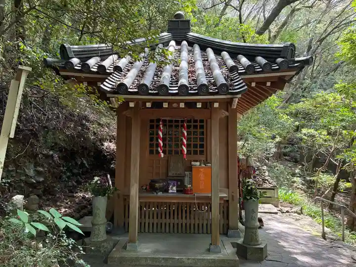 大日寺奥の院爪彫薬師(高知県)