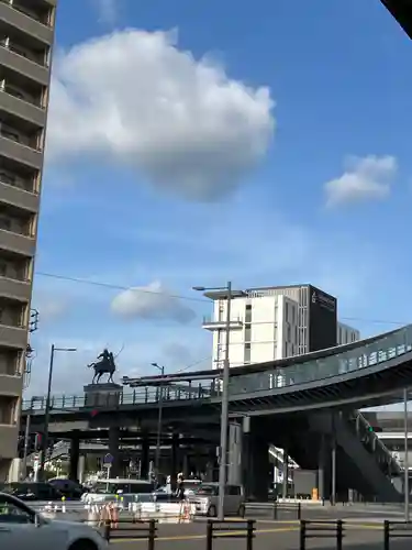 六所神社の像