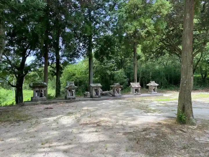 鮭神社の末社・摂社