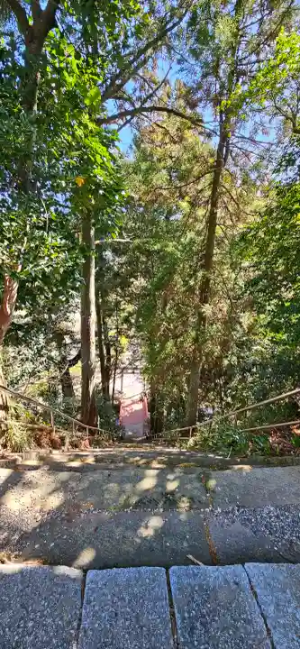 春日神社の{uncategorized: "未分類", other: "その他", undefined: "問題あり", building: "その他建物", grave: "お墓", sacred_gate: "鳥居", guardian: "狛犬", statue: "像", buddha: "仏像", history: "歴史", nature: "自然", garden: "庭園", animal: "動物", pagoda: "塔", temizu: "手水舎", mountain_gate: "山門・神門", sanctuary: "本殿・本堂", subordinate: "末社・摂社", art: "芸術", scenery: "景色", jizo: "地蔵", ema: "絵馬", goshuin: "御朱印", omikuji: "おみくじ", items: "授与品その他", amulet: "お守り", goshuincho: "御朱印帳", eats: "食事", festival: "お祭り", votive_dance: "神楽", shichigosan: "七五三参", wedding: "結婚式", experience: "体験その他", initially: "初詣", around: "周辺", anti_infection: "感染症対策"}