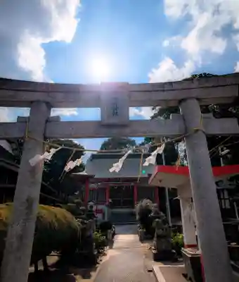 貴布袮神社の{uncategorized: "未分類", other: "その他", undefined: "問題あり", building: "その他建物", grave: "お墓", sacred_gate: "鳥居", guardian: "狛犬", statue: "像", buddha: "仏像", history: "歴史", nature: "自然", garden: "庭園", animal: "動物", pagoda: "塔", temizu: "手水舎", mountain_gate: "山門・神門", sanctuary: "本殿・本堂", subordinate: "末社・摂社", art: "芸術", scenery: "景色", jizo: "地蔵", ema: "絵馬", goshuin: "御朱印", omikuji: "おみくじ", items: "授与品その他", amulet: "お守り", goshuincho: "御朱印帳", eats: "食事", festival: "お祭り", votive_dance: "神楽", shichigosan: "七五三参", wedding: "結婚式", experience: "体験その他", initially: "初詣", around: "周辺", anti_infection: "感染症対策"}