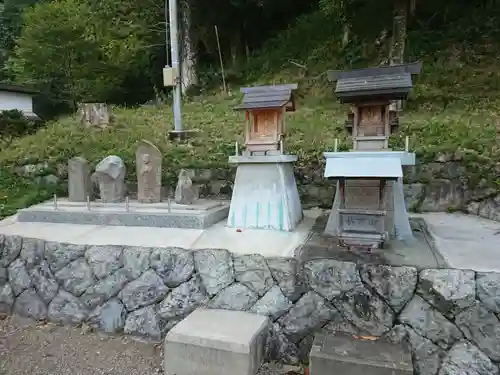 白山神社の末社・摂社