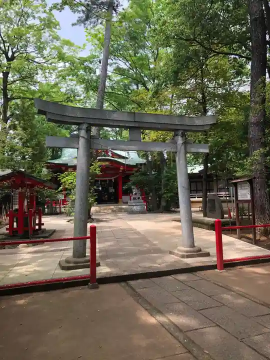 赤堤六所神社の鳥居