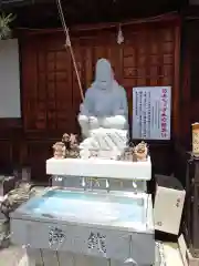 西宮神社の像