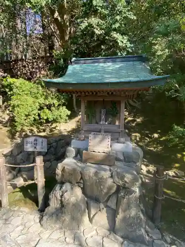 慈照寺（慈照禅寺・銀閣寺）の{uncategorized: "未分類", other: "その他", undefined: "問題あり", building: "その他建物", grave: "お墓", sacred_gate: "鳥居", guardian: "狛犬", statue: "像", buddha: "仏像", history: "歴史", nature: "自然", garden: "庭園", animal: "動物", pagoda: "塔", temizu: "手水舎", mountain_gate: "山門・神門", sanctuary: "本殿・本堂", subordinate: "末社・摂社", art: "芸術", scenery: "景色", jizo: "地蔵", ema: "絵馬", goshuin: "御朱印", omikuji: "おみくじ", items: "授与品その他", amulet: "お守り", goshuincho: "御朱印帳", eats: "食事", festival: "お祭り", votive_dance: "神楽", shichigosan: "七五三参", wedding: "結婚式", experience: "体験その他", initially: "初詣", around: "周辺", anti_infection: "感染症対策"}