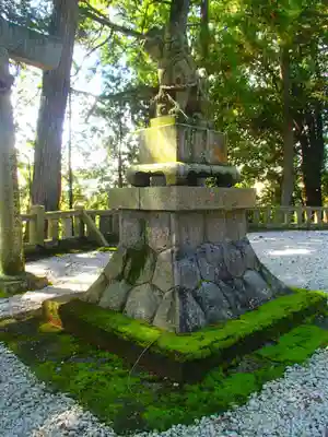舟森山武並神社の狛犬