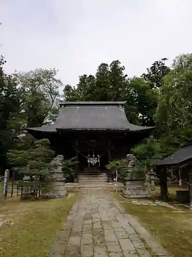 田村神社の本殿・本堂