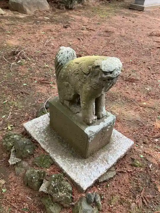 塚崎香取神社の{uncategorized: "未分類", other: "その他", undefined: "問題あり", building: "その他建物", grave: "お墓", sacred_gate: "鳥居", guardian: "狛犬", statue: "像", buddha: "仏像", history: "歴史", nature: "自然", garden: "庭園", animal: "動物", pagoda: "塔", temizu: "手水舎", mountain_gate: "山門・神門", sanctuary: "本殿・本堂", subordinate: "末社・摂社", art: "芸術", scenery: "景色", jizo: "地蔵", ema: "絵馬", goshuin: "御朱印", omikuji: "おみくじ", items: "授与品その他", amulet: "お守り", goshuincho: "御朱印帳", eats: "食事", festival: "お祭り", votive_dance: "神楽", shichigosan: "七五三参", wedding: "結婚式", experience: "体験その他", initially: "初詣", around: "周辺", anti_infection: "感染症対策"}