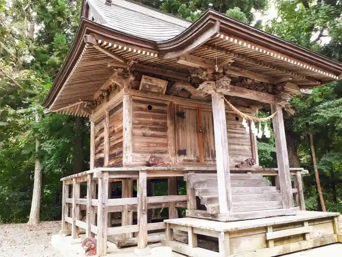 見渡神社の本殿