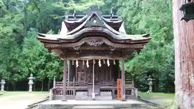 岡太神社・大瀧神社の本殿・本堂