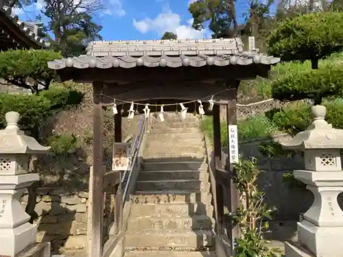 観音寺の山門