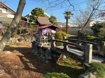 神光院の{uncategorized: "未分類", other: "その他", undefined: "問題あり", building: "その他建物", grave: "お墓", sacred_gate: "鳥居", guardian: "狛犬", statue: "像", buddha: "仏像", history: "歴史", nature: "自然", garden: "庭園", animal: "動物", pagoda: "塔", temizu: "手水舎", mountain_gate: "山門・神門", sanctuary: "本殿・本堂", subordinate: "末社・摂社", art: "芸術", scenery: "景色", jizo: "地蔵", ema: "絵馬", goshuin: "御朱印", omikuji: "おみくじ", items: "授与品その他", amulet: "お守り", goshuincho: "御朱印帳", eats: "食事", festival: "お祭り", votive_dance: "神楽", shichigosan: "七五三参", wedding: "結婚式", experience: "体験その他", initially: "初詣", around: "周辺", anti_infection: "感染症対策"}