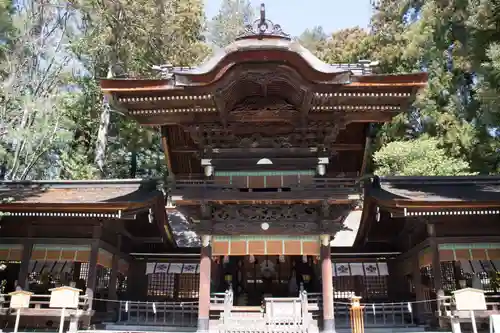 諏訪大社下社秋宮の本殿・本堂