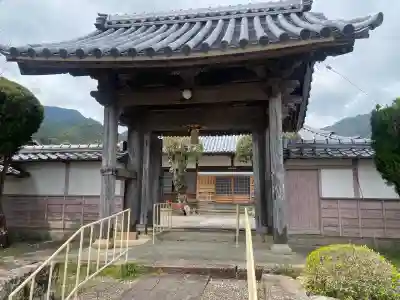 大仙寺の{uncategorized: "未分類", other: "その他", undefined: "問題あり", building: "その他建物", grave: "お墓", sacred_gate: "鳥居", guardian: "狛犬", statue: "像", buddha: "仏像", history: "歴史", nature: "自然", garden: "庭園", animal: "動物", pagoda: "塔", temizu: "手水舎", mountain_gate: "山門・神門", sanctuary: "本殿・本堂", subordinate: "末社・摂社", art: "芸術", scenery: "景色", jizo: "地蔵", ema: "絵馬", goshuin: "御朱印", omikuji: "おみくじ", items: "授与品その他", amulet: "お守り", goshuincho: "御朱印帳", eats: "食事", festival: "お祭り", votive_dance: "神楽", shichigosan: "七五三参", wedding: "結婚式", experience: "体験その他", initially: "初詣", around: "周辺", anti_infection: "感染症対策"}