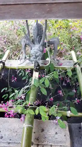行田八幡神社の手水舎