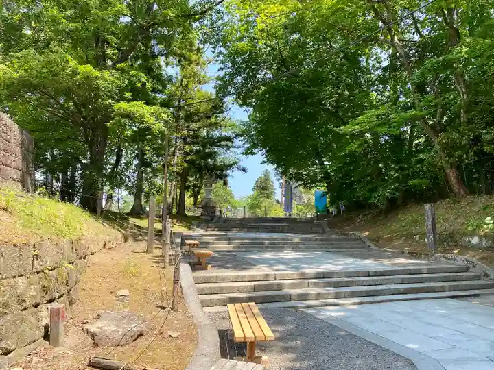宮城縣護國神社の庭園