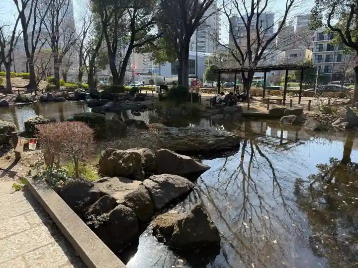 増上寺塔頭 三縁山 宝珠院の{uncategorized: "未分類", other: "その他", undefined: "問題あり", building: "その他建物", grave: "お墓", sacred_gate: "鳥居", guardian: "狛犬", statue: "像", buddha: "仏像", history: "歴史", nature: "自然", garden: "庭園", animal: "動物", pagoda: "塔", temizu: "手水舎", mountain_gate: "山門・神門", sanctuary: "本殿・本堂", subordinate: "末社・摂社", art: "芸術", scenery: "景色", jizo: "地蔵", ema: "絵馬", goshuin: "御朱印", omikuji: "おみくじ", items: "授与品その他", amulet: "お守り", goshuincho: "御朱印帳", eats: "食事", festival: "お祭り", votive_dance: "神楽", shichigosan: "七五三参", wedding: "結婚式", experience: "体験その他", initially: "初詣", around: "周辺", anti_infection: "感染症対策"}