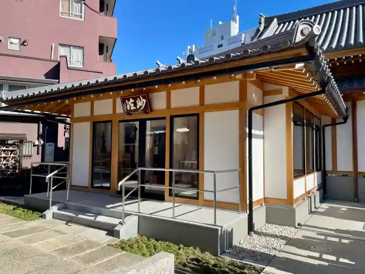 常楽寺の{uncategorized: "未分類", other: "その他", undefined: "問題あり", building: "その他建物", grave: "お墓", sacred_gate: "鳥居", guardian: "狛犬", statue: "像", buddha: "仏像", history: "歴史", nature: "自然", garden: "庭園", animal: "動物", pagoda: "塔", temizu: "手水舎", mountain_gate: "山門・神門", sanctuary: "本殿・本堂", subordinate: "末社・摂社", art: "芸術", scenery: "景色", jizo: "地蔵", ema: "絵馬", goshuin: "御朱印", omikuji: "おみくじ", items: "授与品その他", amulet: "お守り", goshuincho: "御朱印帳", eats: "食事", festival: "お祭り", votive_dance: "神楽", shichigosan: "七五三参", wedding: "結婚式", experience: "体験その他", initially: "初詣", around: "周辺", anti_infection: "感染症対策"}